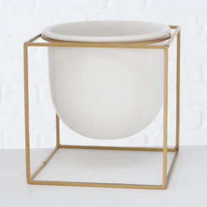 DONICZKA KUMBO M DONICZKA KUMBO M