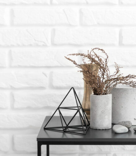 Trendy dekoratorskie: naturalne materiały i motywy organiczne