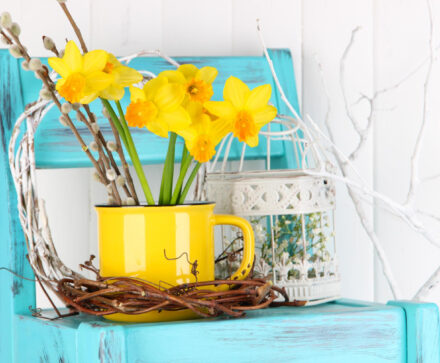 Wiosenne trendy dekoracyjne 2026 – naturalne motywy i pastelowe kolory